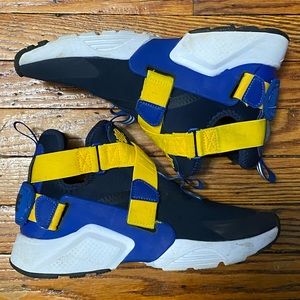 Nike Hurache Sneakers